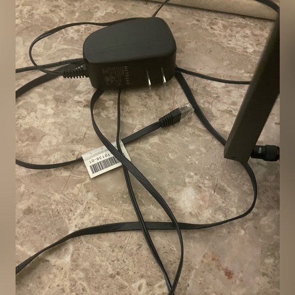 Net Gear Nighthawk Router Black - Picture 3 of 3